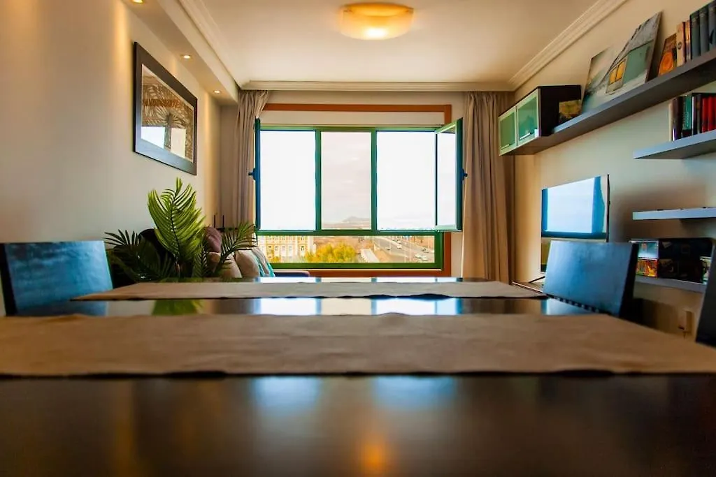 Arrecife Luxury Beach location